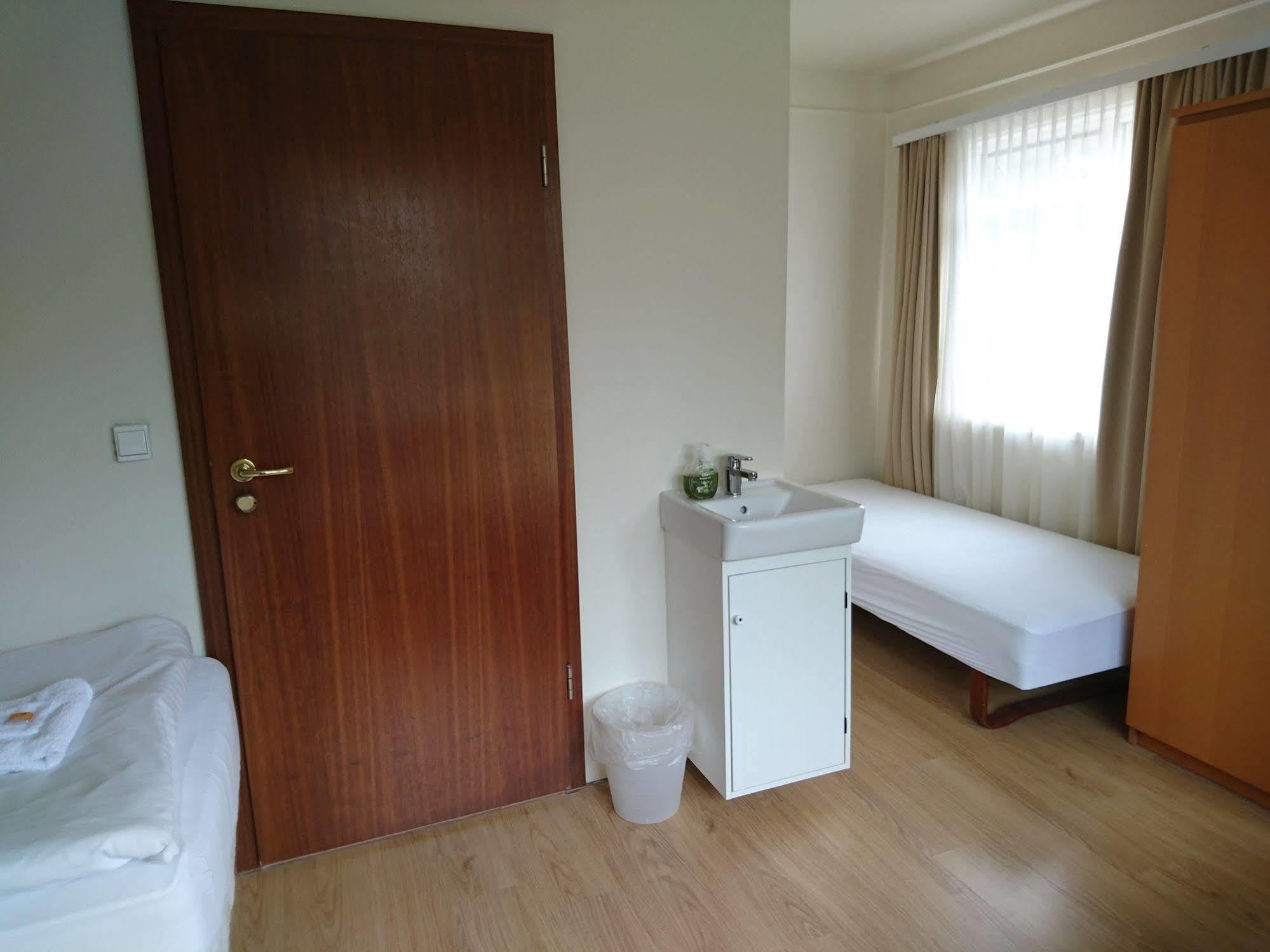 Alba Guesthouse Рейкьявик Экстерьер фото