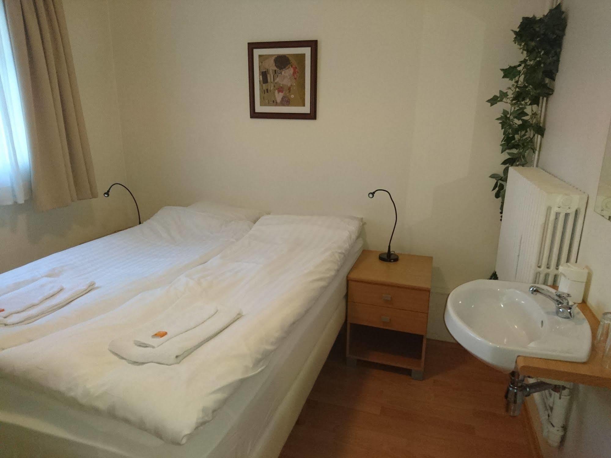 Alba Guesthouse Рейкьявик Экстерьер фото