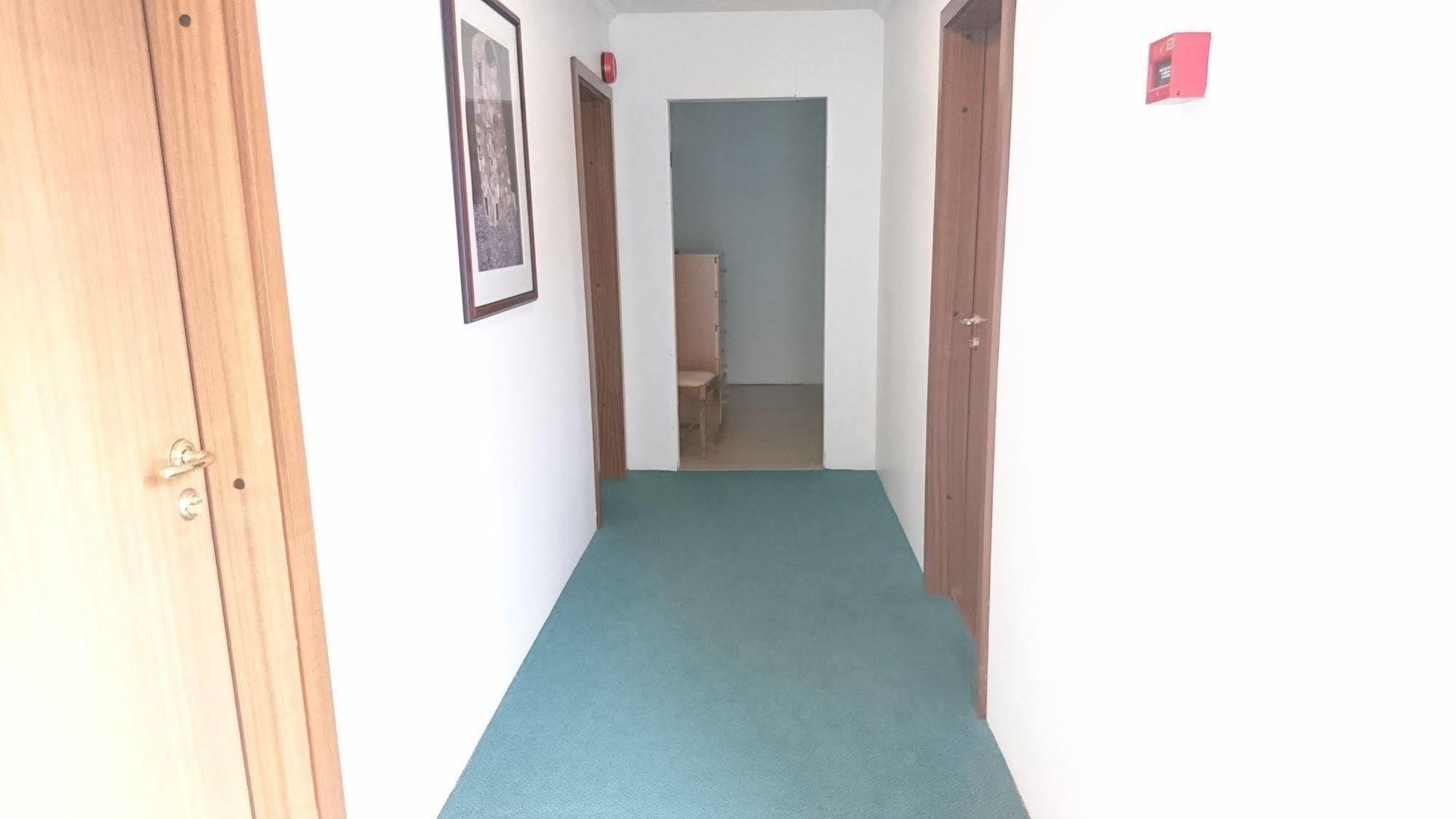 Alba Guesthouse Рейкьявик Экстерьер фото